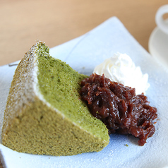 シフォンケーキ（抹茶/プレーン）　Chiffon cake（Green tea/Plane）