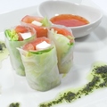 料理メニュー写真&nbsp;【オリバスオススメメニュー】サーモンの生春巻き