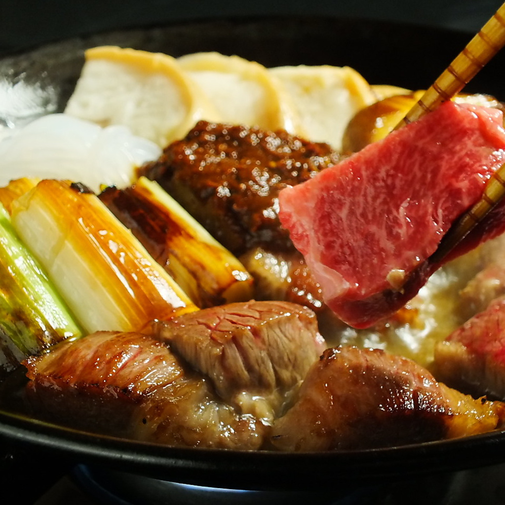 オススメ鍋料理多数ご用意！詳細は料理ページをご覧下さいませ！