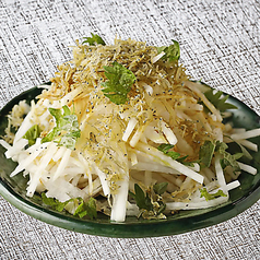 大根とジャコの青じそサラダ