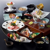 優美な会席料理を完全個室のゆっくりとした空間で楽しむ