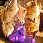 肉・魚・野菜どれも鮮度にこだわり、炭火で旨味を閉じ込めます。