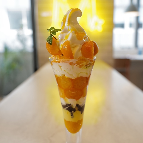 カフェ スイーツの マンゴーパフェ 特集 グルメ レストラン予約 ホットペッパーグルメ