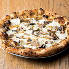 クアトロ フンギ