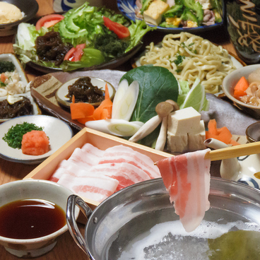あぐー豚しゃぶと沖縄家庭料理 琉球市場 やちむんのおすすめ料理1