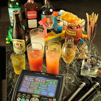 1時間1100円(税込)♪飲み放題＆歌い放題をお得に満喫◎