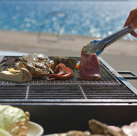 海を眺めながら手ぶらでBBQ！！