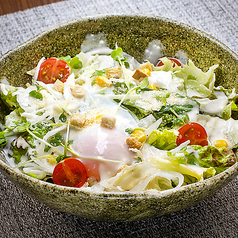 彩りシーザーサラダ
