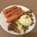 料理メニュー写真&nbsp;ソーセージとポテトサラダ