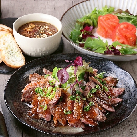 長年肉に携わってきた店主が厳選したお肉を、丁寧にご提供させていただきます