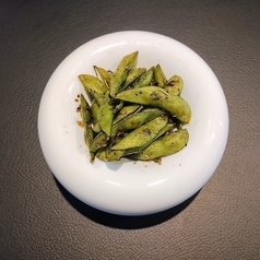 スパイス香る炙り枝豆のささやき