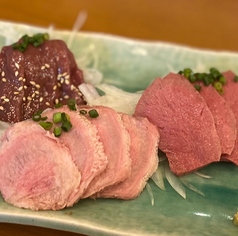 肉刺し盛り合わせ