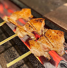 備長炭で焼き上げる！職人技が光る本格串焼き