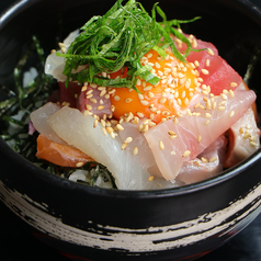 海鮮ユッケ丼