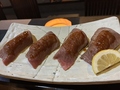 料理メニュー写真&nbsp;和牛炙り寿司（要予約）