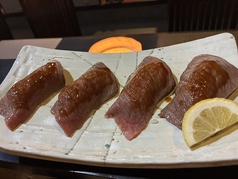 和牛炙り寿司(要予約)