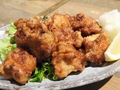料理メニュー写真&nbsp;<Birdのザンギ> ニンニクと生姜で、しっかり、下味をつけた、酒場のザンギです。 開店時からの、人気献立。