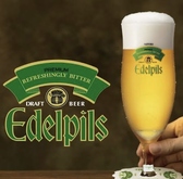 ビストロ男前ではエーデルピルスというサッポロのワンランク上のビールや、系列店のココチーノよりも上質なワインを取りそろえています。