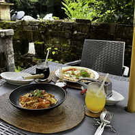 自自家製麺のパスタ