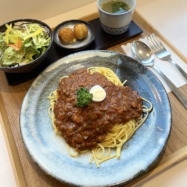 器とスパゲッティあべのやのおすすめ料理1