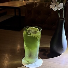 大葉とレモングラスのジントニック