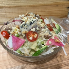 鯖缶サラダ