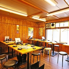 全席喫煙可◎完全個室完備◎餃子×食べ飲み放題 大衆酒場酔いどれ屋 石山駅前店の雰囲気2