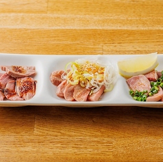 鮮度抜群の肉刺しやどこか懐かしい味わいのおつまみ達☆