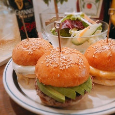 Hamburger&Cafe BAYSIDE BASE(洋食)の雰囲気 | ホットペッパーグルメ Hamburger&Cafe BAYSIDE BASE(洋食)の雰囲気 | ホットペッパーグルメ