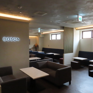 BOSON SHISHA LOUNGE ボソン シーシャ ラウンジの雰囲気1