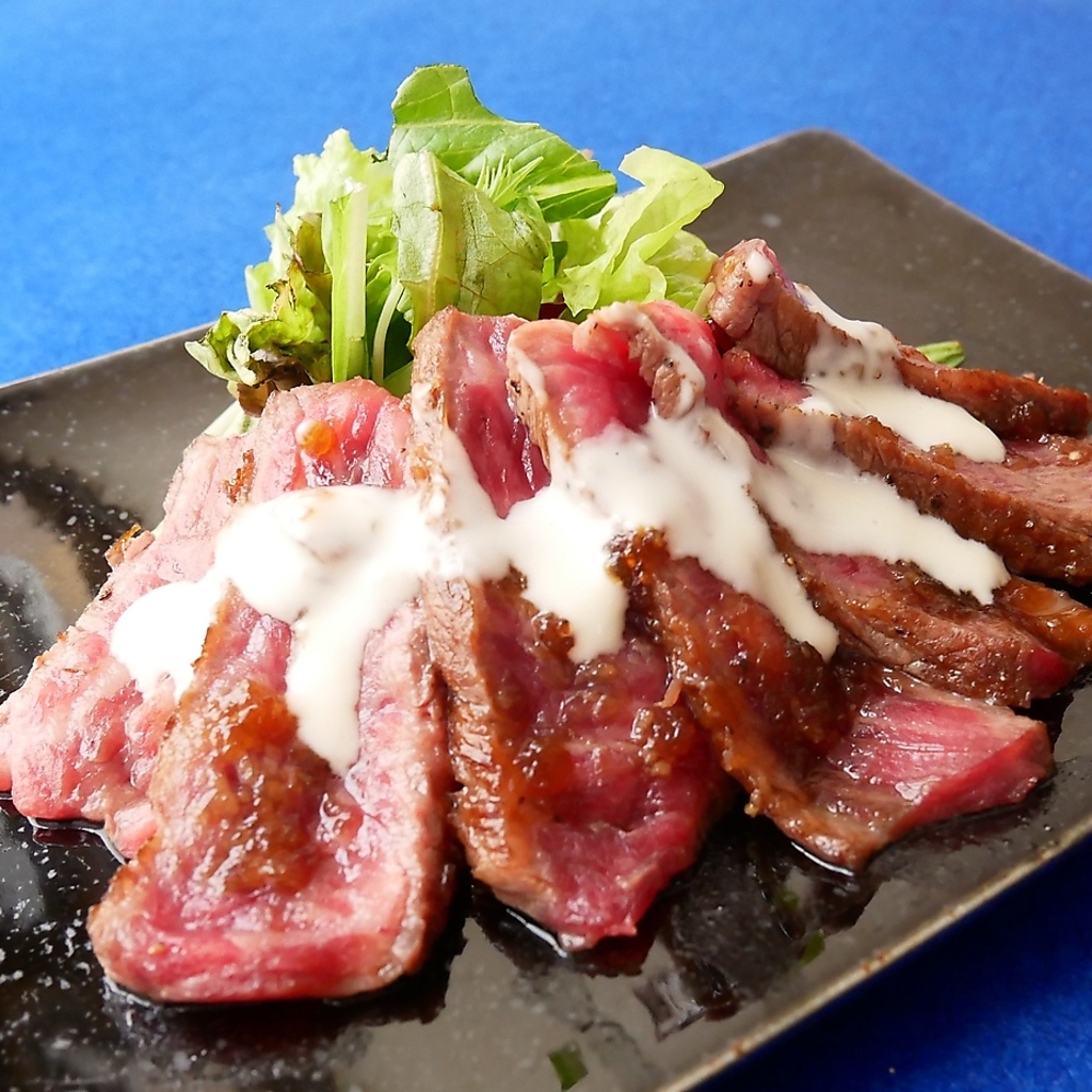 贅を尽くした一皿、広島牛ローストビーフ