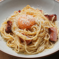和洋が調和する創作料理と希少な限定スイーツ