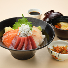 【ランチ／ディナー】海鮮丼