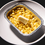 こちらはコーンバター350円(税込)。アツアツな甘いコーンにバターの塩味がよくからまった一品です★