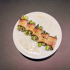 アスパラとベーコンのハグ