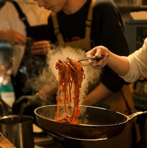 栄で鉄板ナポリタンと朝カフェを楽しめるお店