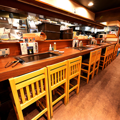 気軽にご利用いただけるカウンター席もご用意しております。