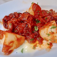 イイダコと新ジャガイモのトマト煮込み