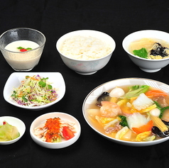 ハッポーサイ定食