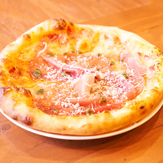 イタリア産生ハムのピザ