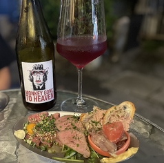 華やか!写真映えする生果実サワーとナチュールWINE