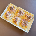 料理メニュー写真&nbsp;クリームチーズ&塩辛で食べるクラッカー