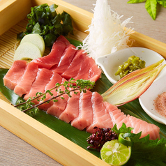 【日本酒とのペアリングにおすすめ】名物！鮪の断面刺し