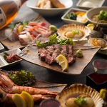 コース料理　３０００円～５０００円(税抜)まで取り揃えております。もちろん飲み放題付き