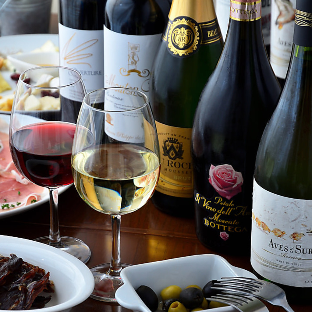 単品飲み放題を注文するなら日～木がおすすめ！限定価格でお楽しみいただけます♪お好きなお料理と！