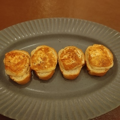 三良坂フロマージュ　焼きスカモルツァのトースト