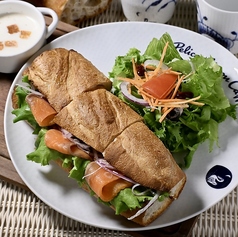 週替わりバケットサンドプレート［スープ付］