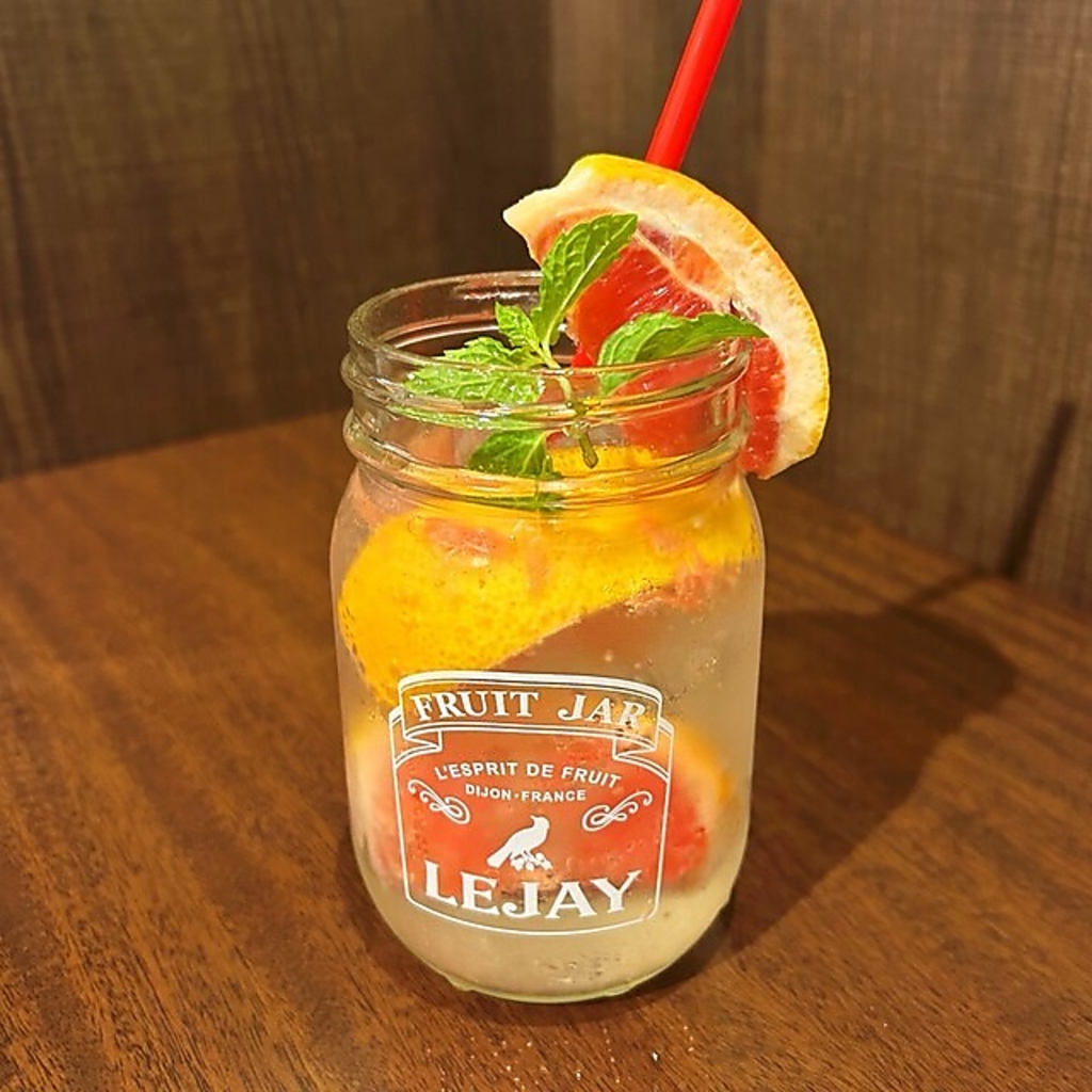 フレッシュ生カクテル680円(税込)！生カシスオレンジや生ファジーネーブルなど、種類豊富にご用意◎