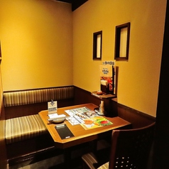 掘りごたつの個室をご用意！お仕事帰りでも、足の疲れを気にせずお食事をお楽しみいただけます♪人数等、お気軽にご相談ください。各種ご予約をお待ちしております！