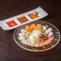 料理メニュー写真 韓式カルパッチョ(本日のフェ5種盛り)